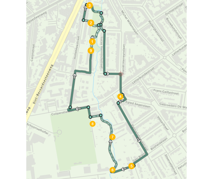 Wandelkaart voor beide wandelingen met daarop de route en stopplaatsen aangeduid. Wandelkaart voor beide wandelingen met daarop de route en stopplaatsen aangeduid.